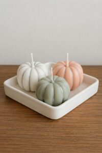 3 citrouilles sur plateau